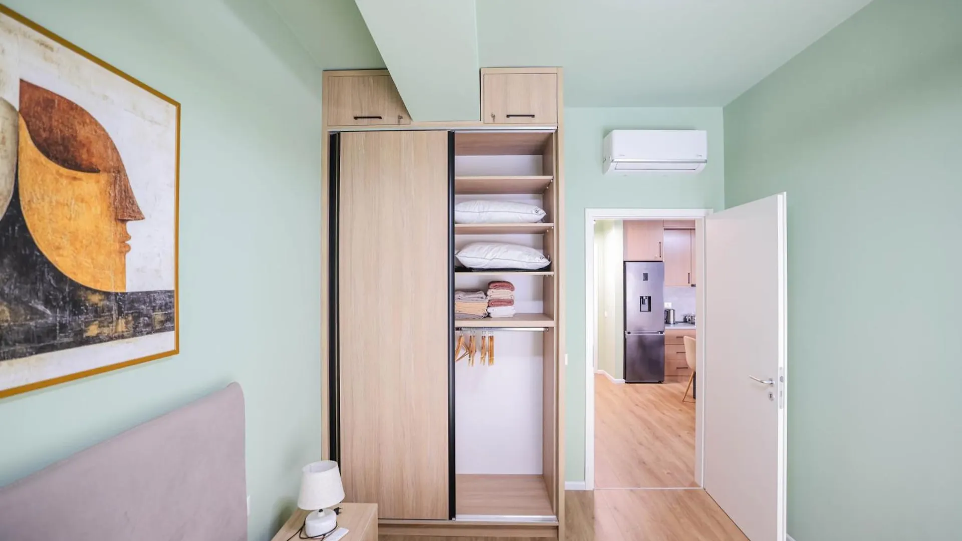 Luxury Apt In Kaimi Residence Complex Wifi Ac Tirana Apartment